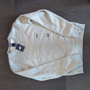Nike sweatshirt swoosh crewneck